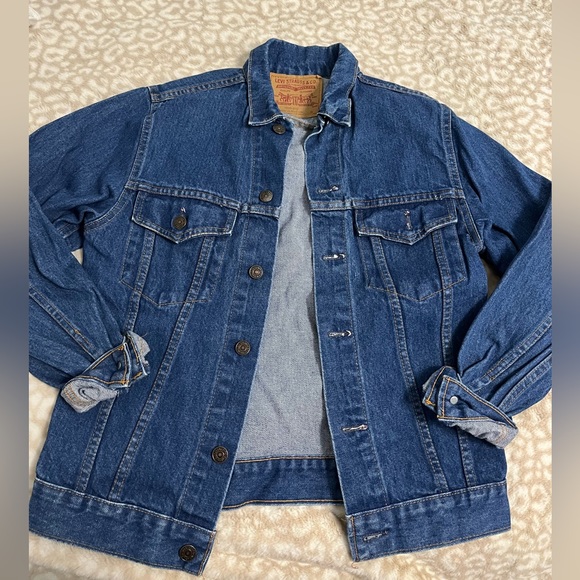 Levi’s Jean Jacket - Picture 1 of 2